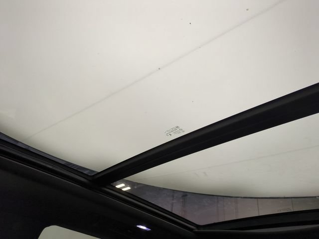 Certified 2024 Cadillac Escalade Premium Luxury w/ LPO, Floor Liner Package AWD/4WD image 18