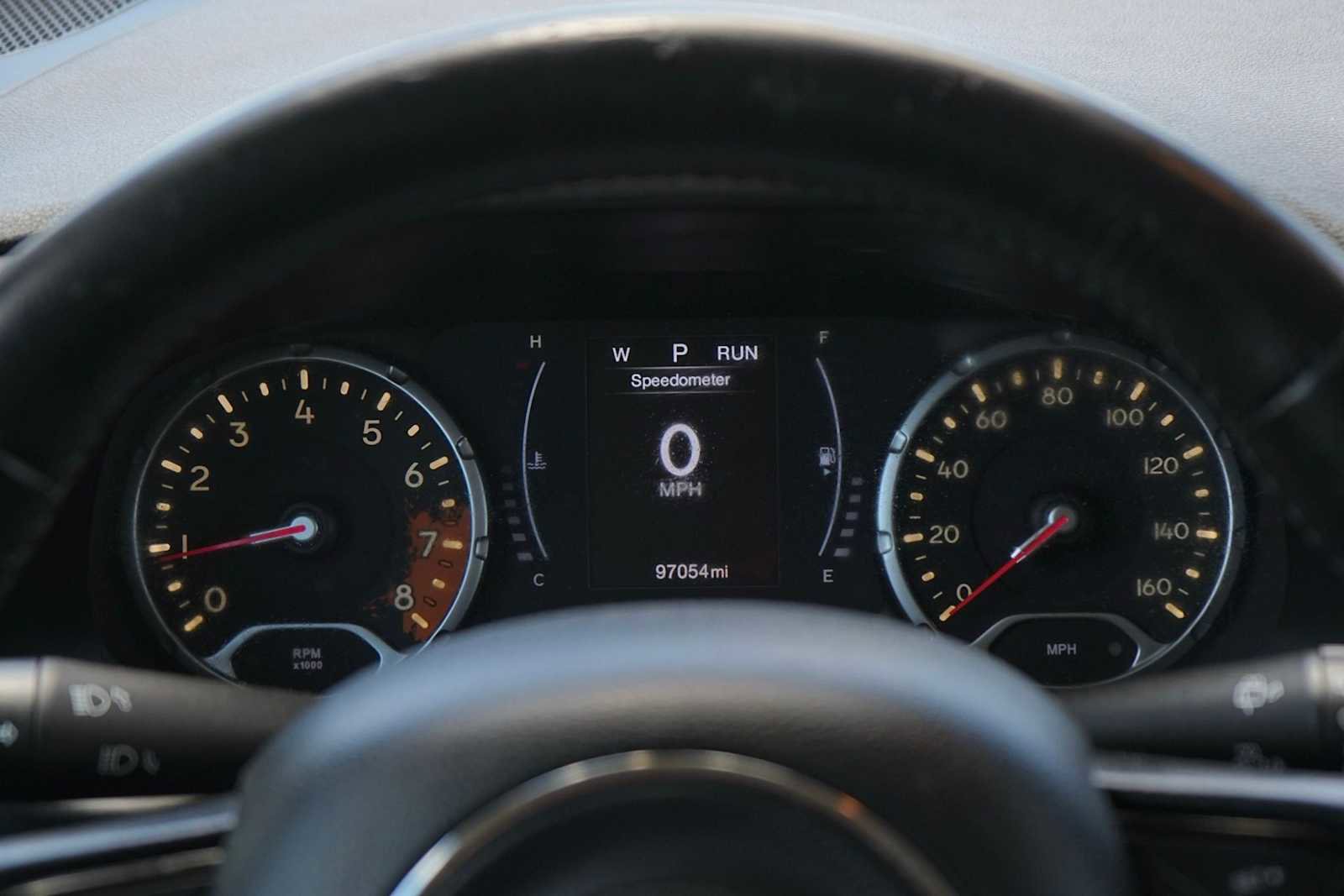 Used 2018 Jeep Renegade Altitude FWD image 23