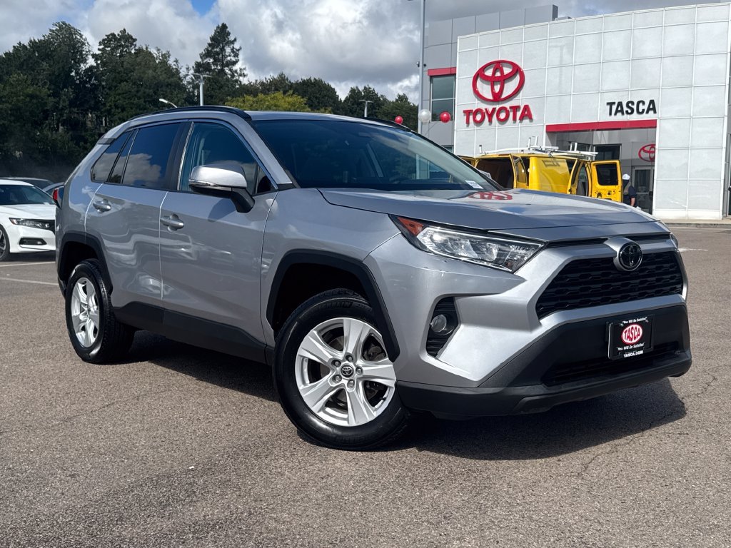 Used 2021 Toyota RAV4 XLE w/ Convenience Package