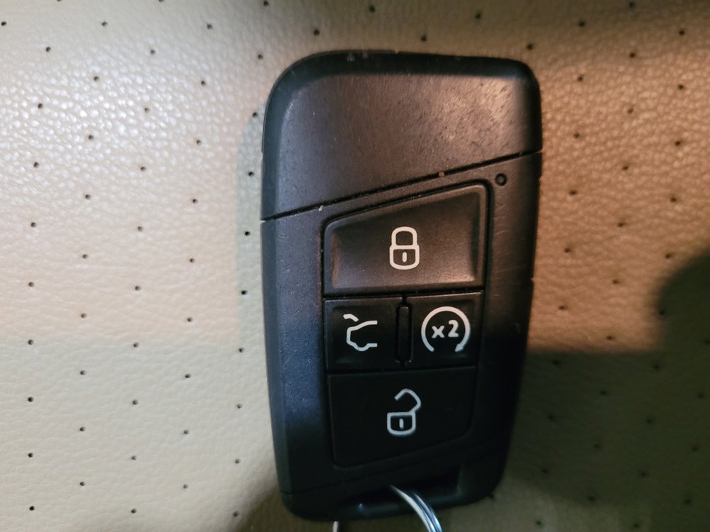 Used 2019 Volkswagen Jetta SE w/ Cold Weather Package FWD image 32