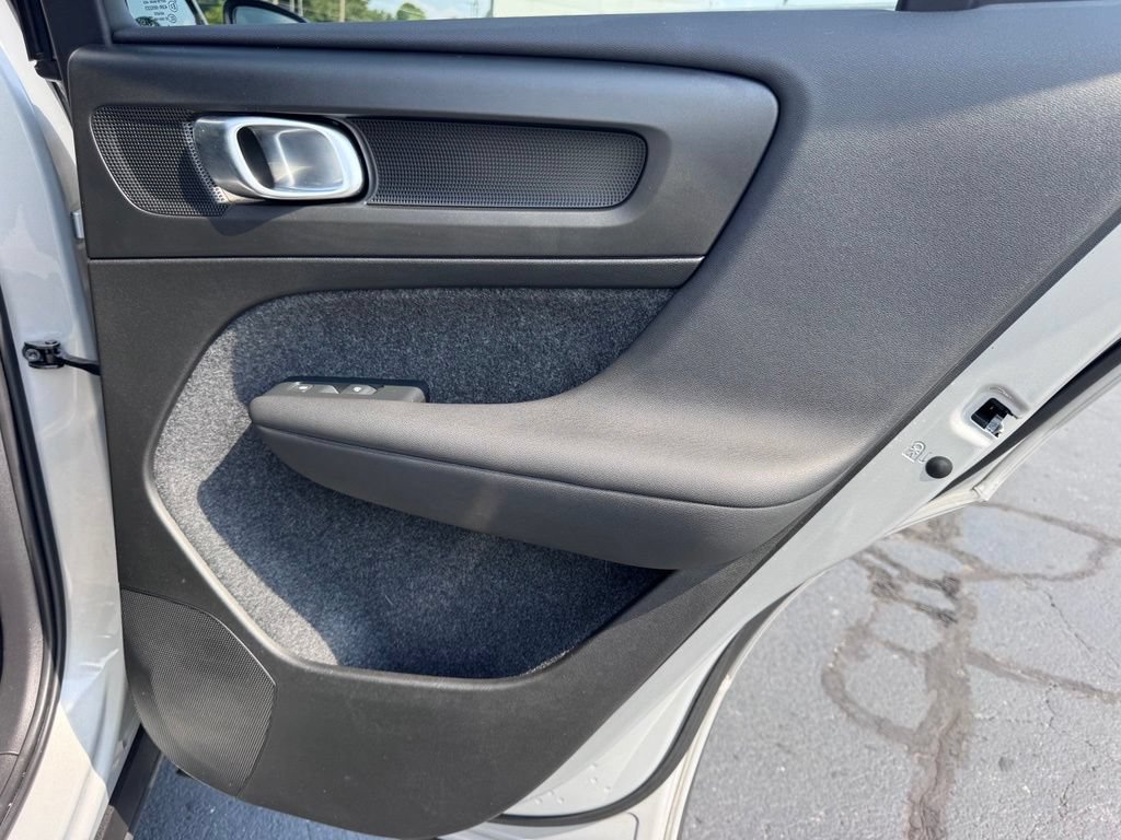 Used 2023 Volvo C40 P8 Recharge Ultimate AWD/4WD image 26