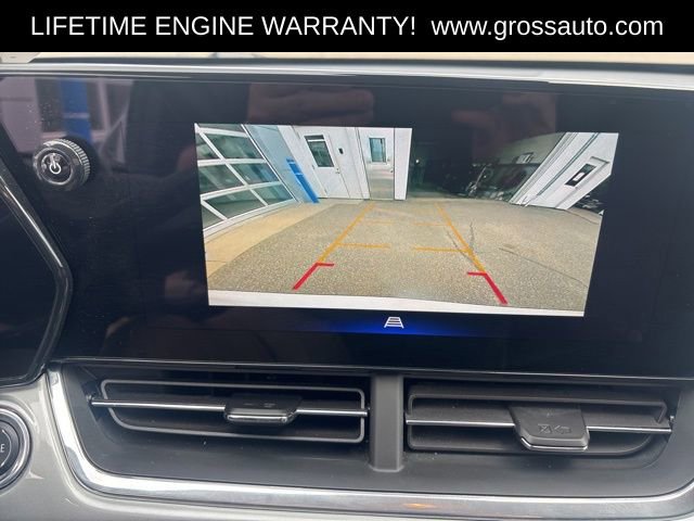 Used 2025 Chevrolet Trax LT w/ LT Convenience Package FWD image 16