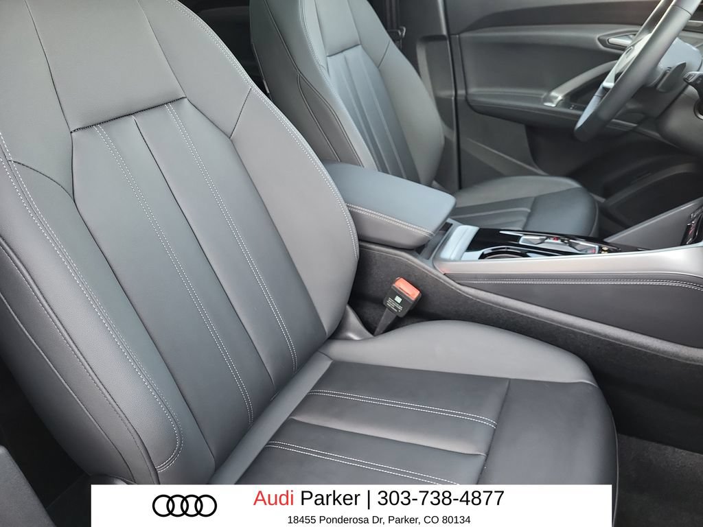Used 2025 Audi Q5 Premium Plus w/ Premium Plus AWD/4WD image 14