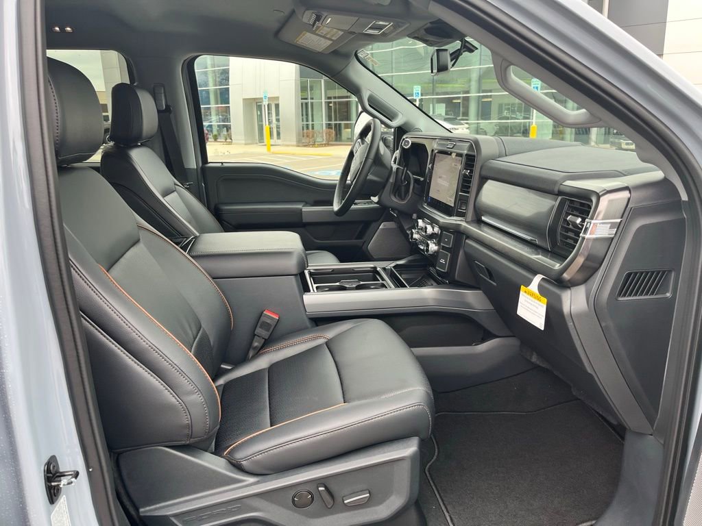 New 2026 Ford F250 Lariat w/ Chrome Package image 9