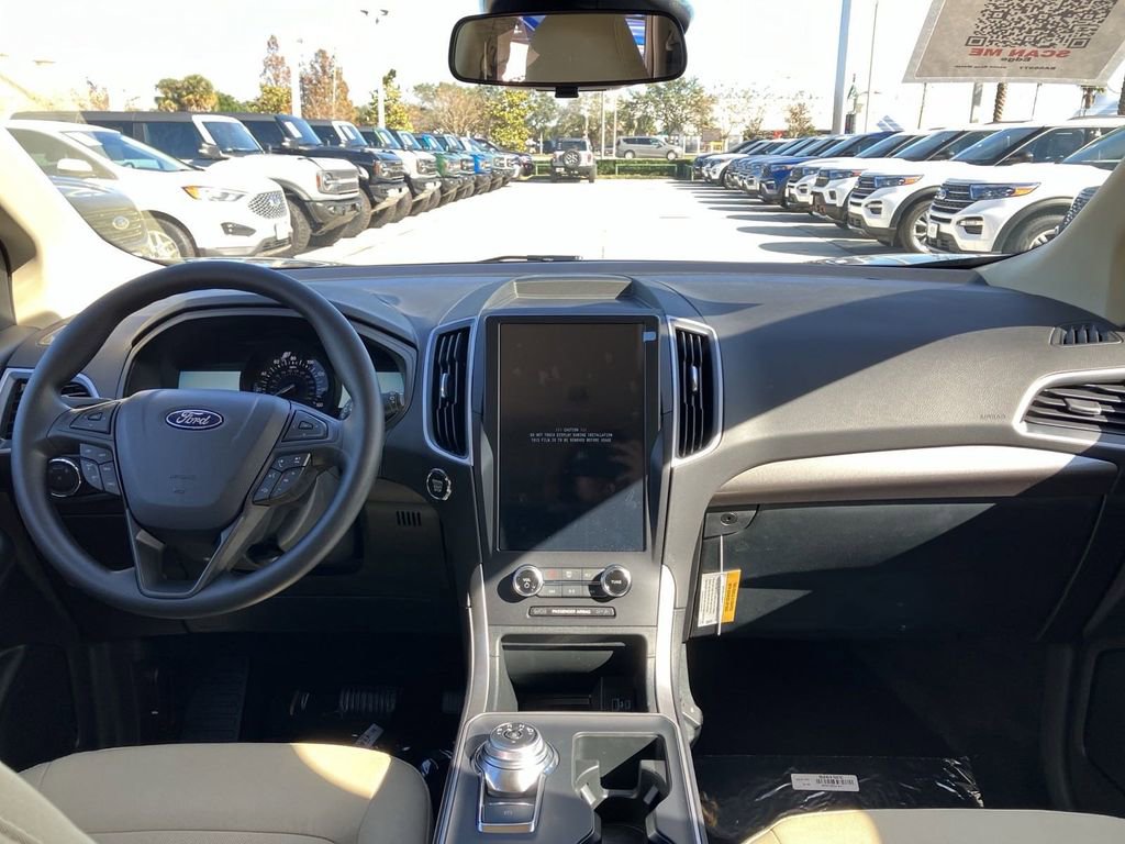 New 2024 Ford Edge SE image 5