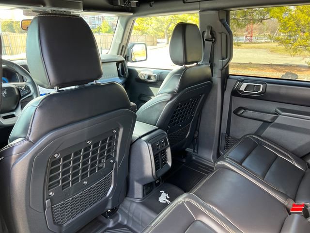 Used 2025 Ford Bronco Badlands image 28
