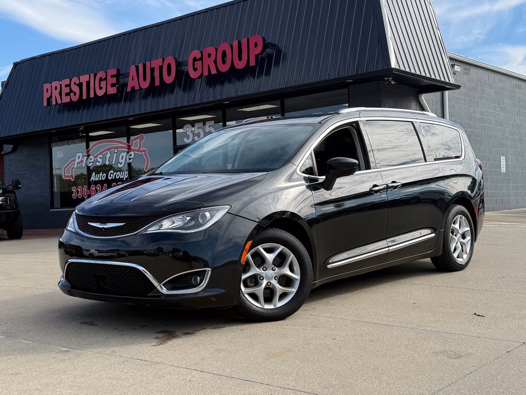 Used 2019 Chrysler Pacifica Touring-L Plus w/ Advanced Safetytec Group FWD image 22