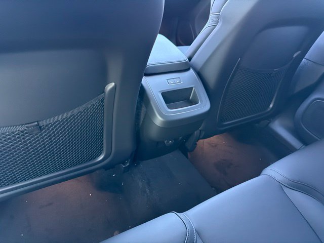 New 2027 Volvo XC60 B5 Plus AWD/4WD image 10