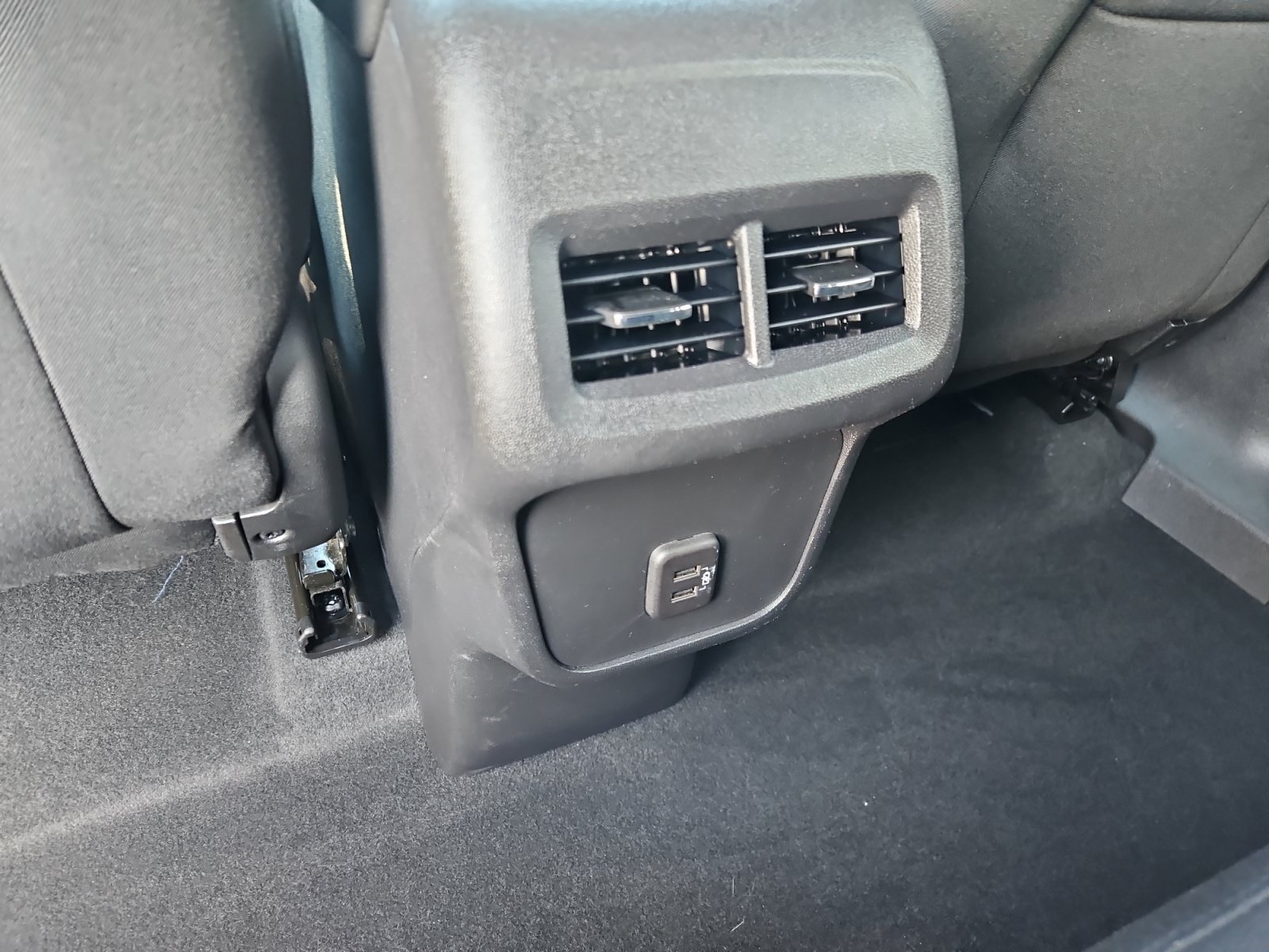 Used 2023 Chevrolet Equinox LT w/ LPO, Floor Liner Package AWD/4WD image 13