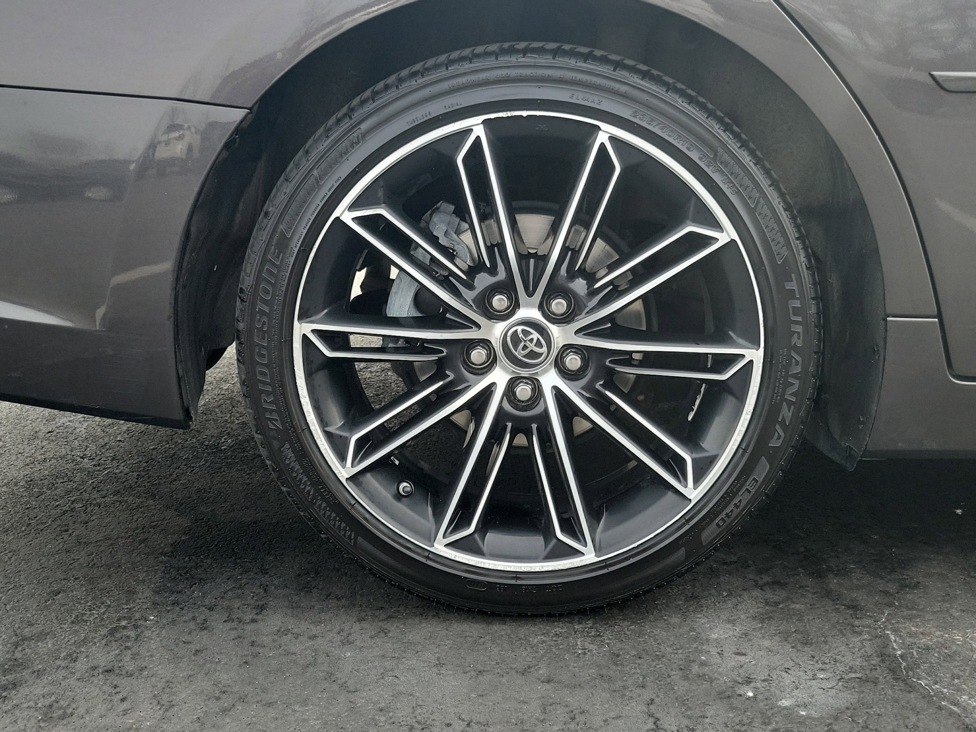 Certified 2019 Toyota Avalon Touring w/ Advanced Safety Package image 6