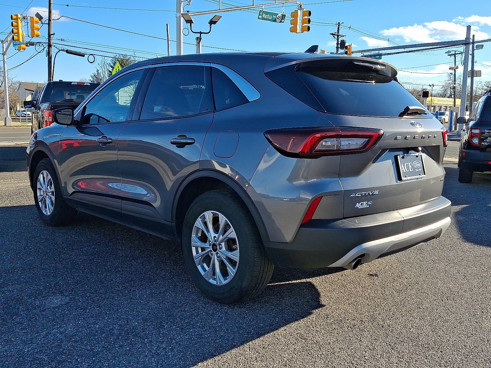 Certified 2023 Ford Escape Active image 4