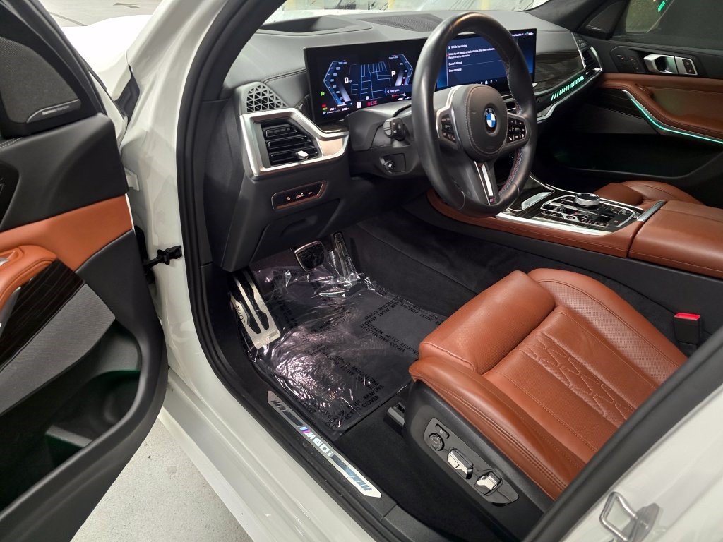 Used 2025 BMW X7 M60i w/ Executive Package AWD/4WD image 17