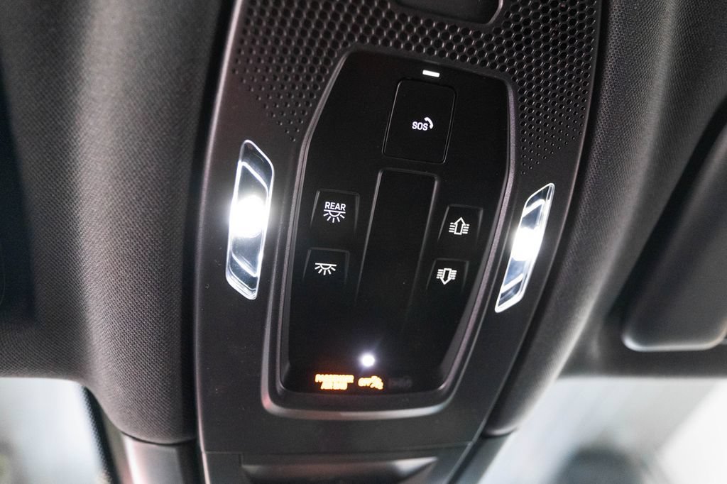 New 2025 Porsche Cayenne Coupe AWD/4WD image 28