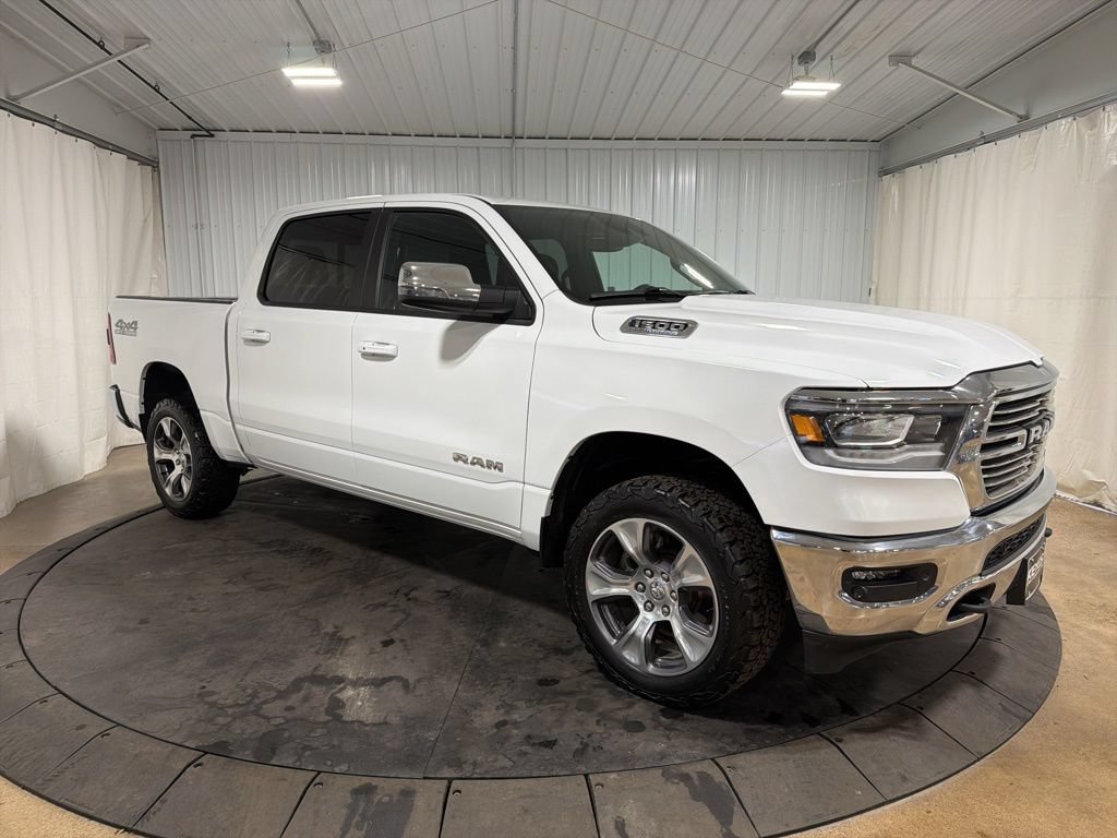 Used 2024 RAM 1500 Laramie AWD/4WD image 10
