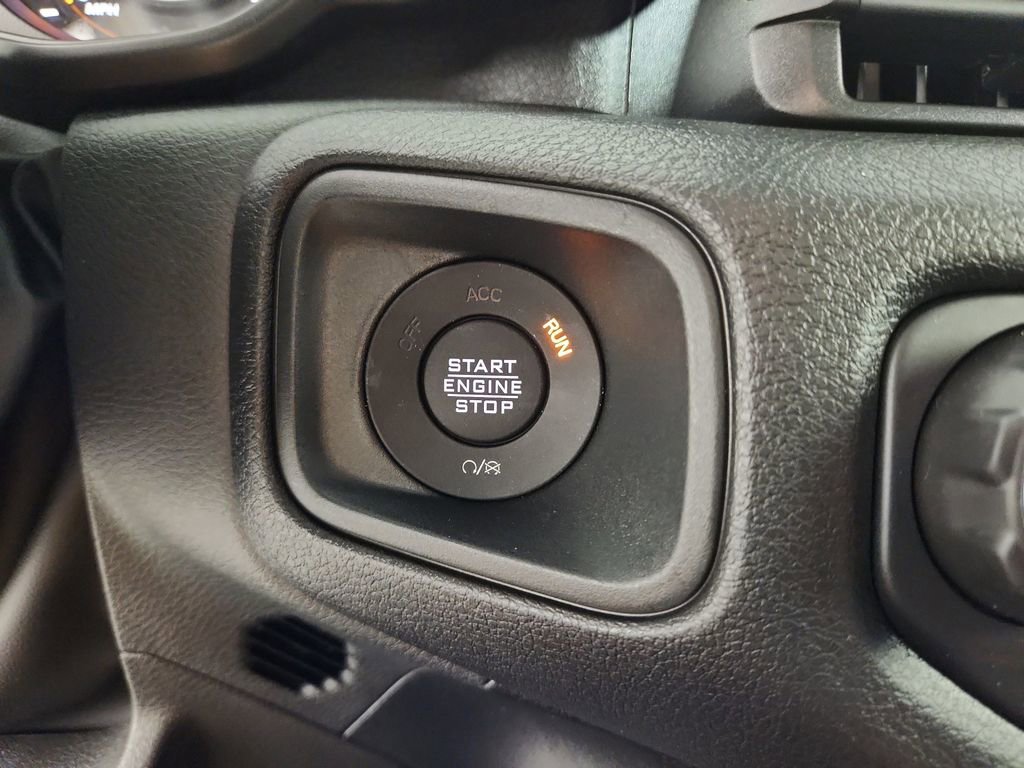 New 2025 Jeep Gladiator Sport image 29