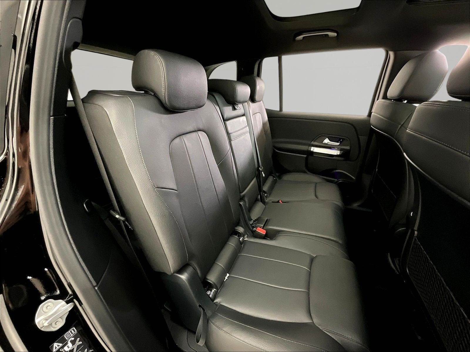 Certified 2021 Mercedes-Benz GLB 250 image 25