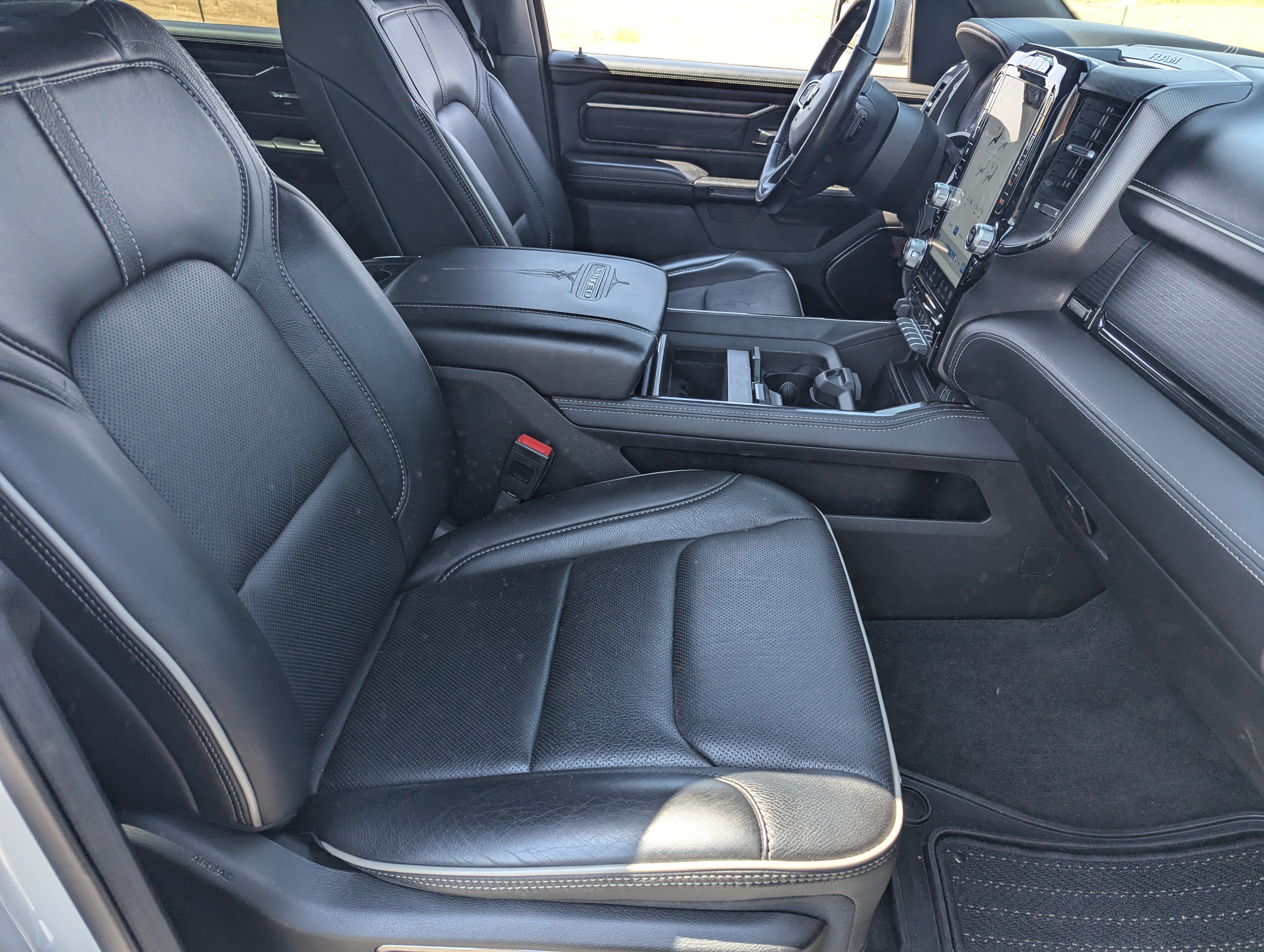 Used 2022 RAM 1500 Limited AWD/4WD image 11
