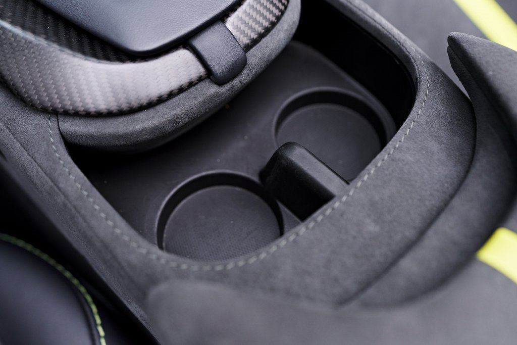 Used 2023 Aston Martin V8 Vantage Roadster image 66