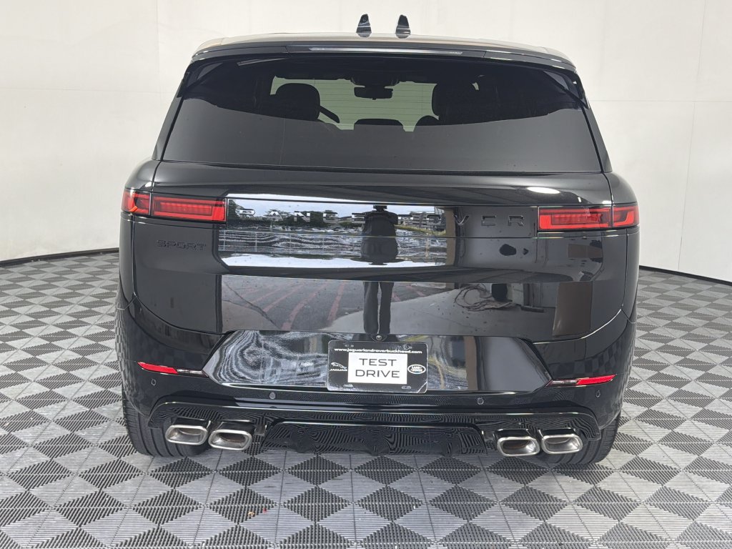 New 2027 Land Rover Range Rover Sport Dynamic SE AWD/4WD image 6