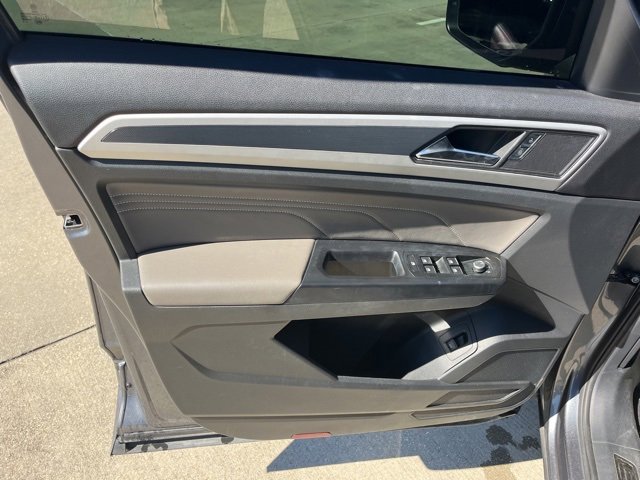 Used 2021 Volkswagen Atlas SEL R-Line image 14