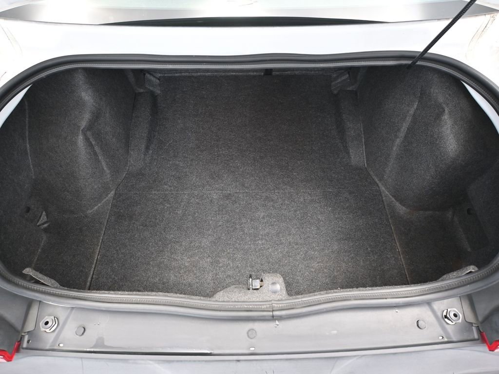 Used 2013 Dodge Challenger R/T image 38