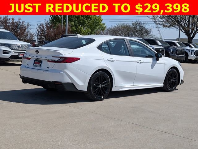 Used 2025 Toyota Camry SE w/ Convenience Package FWD image 5