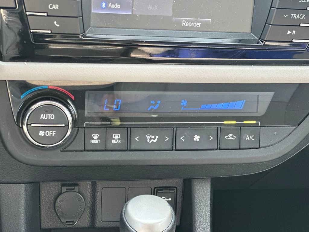 Used 2016 Toyota Corolla LE FWD image 25