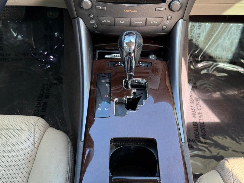 Used 2010 Lexus IS 250 w/ Preferred Accessory Package RWD image 15