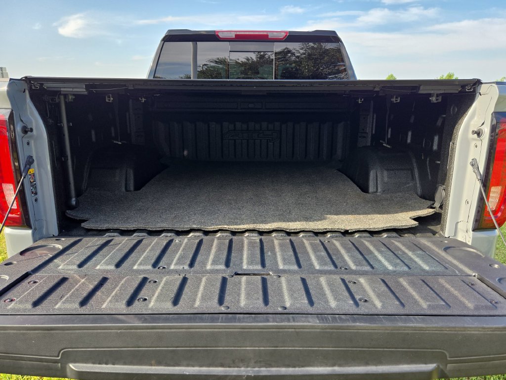 Used 2024 GMC Sierra 1500 AT4 w/ AT4 Preferred Package AWD/4WD image 30