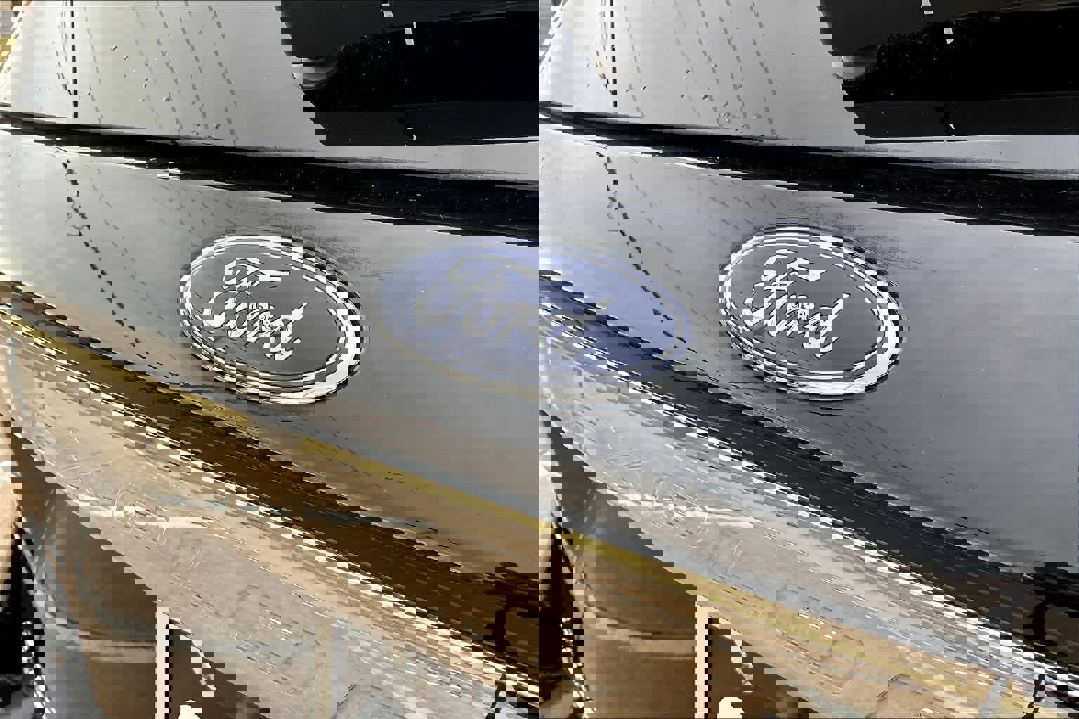 Used 2024 Ford Explorer Limited image 28