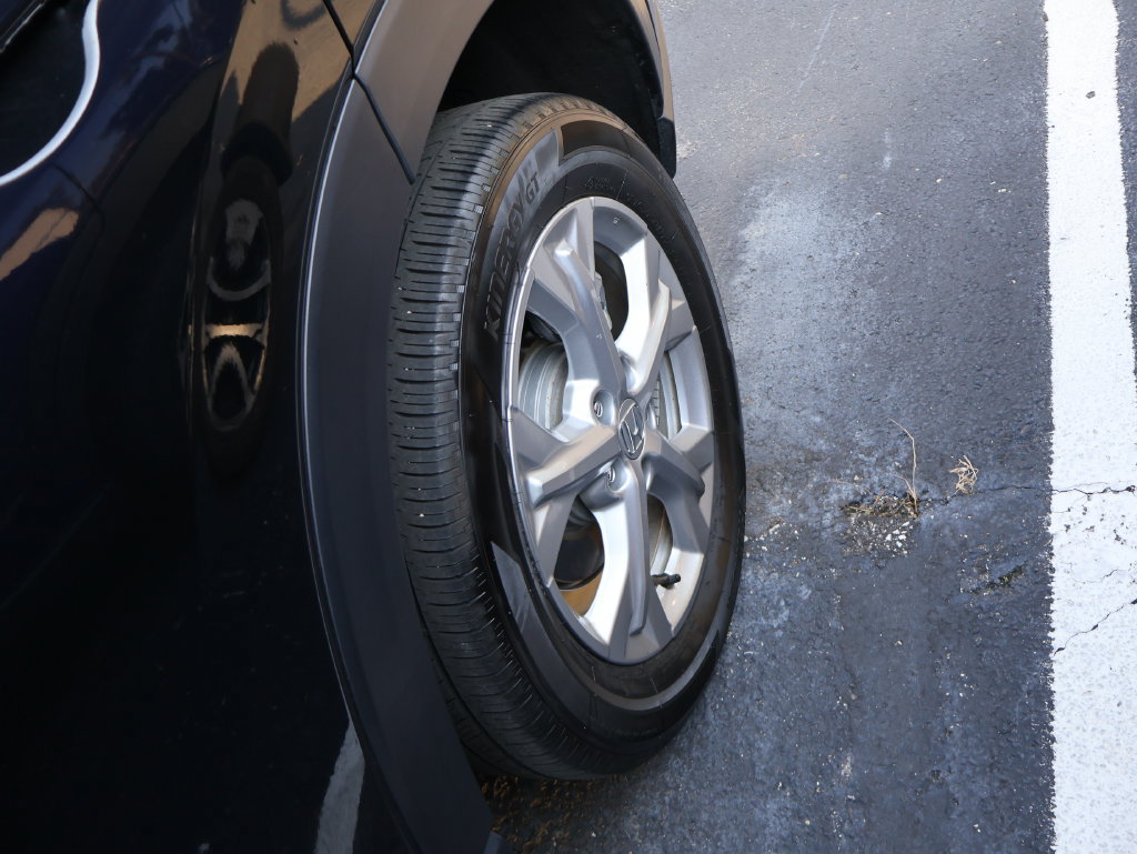Certified 2024 Honda HR-V LX image 12