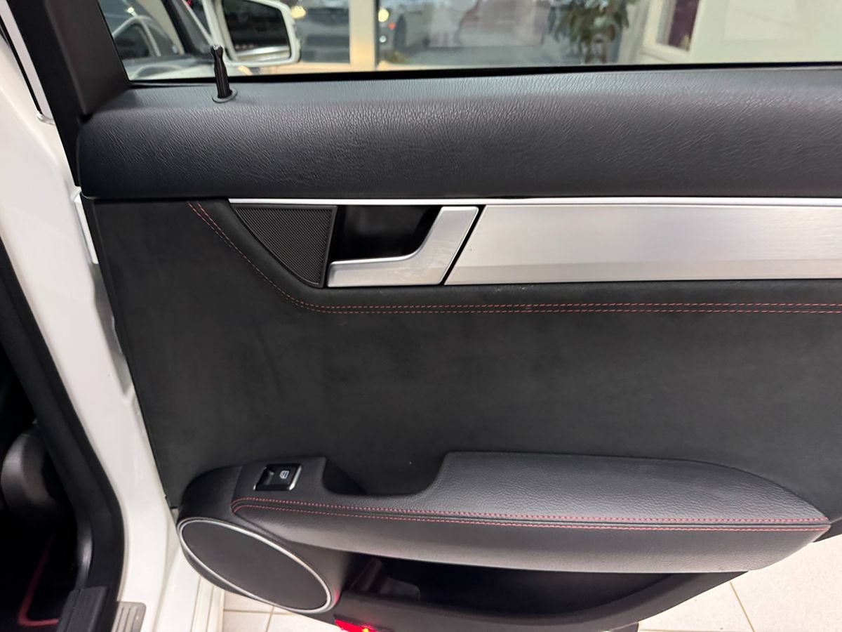 Used 2013 Mercedes-Benz C 300 4MATIC Sedan image 45