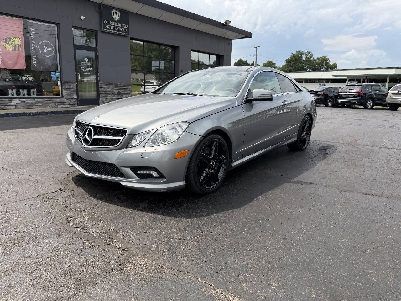 Used 2011 Mercedes-Benz E 550 Coupe image 2