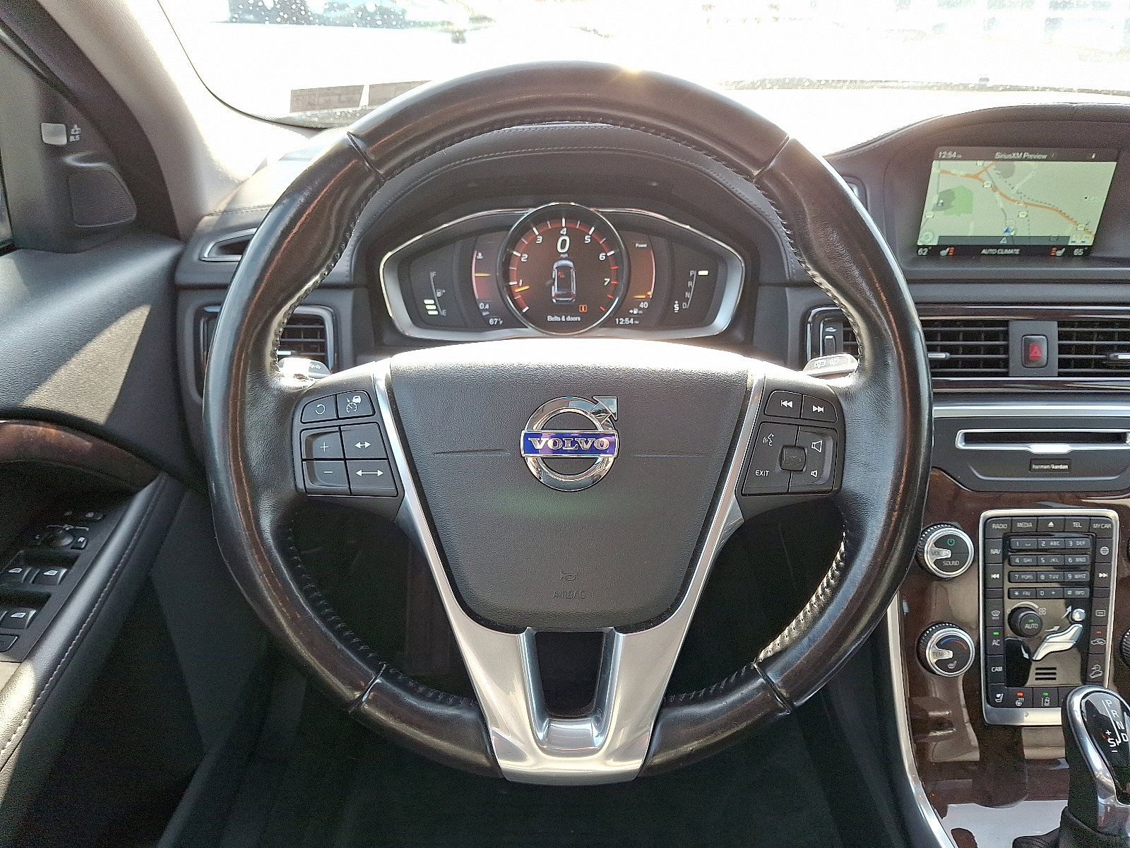 Used 2016 Volvo XC70 T5 Platinum w/ Climate Package image 22