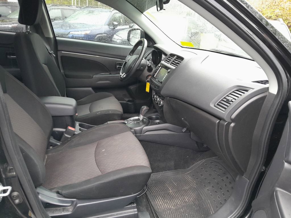 Used 2017 Mitsubishi Outlander Sport LE AWD/4WD image 36