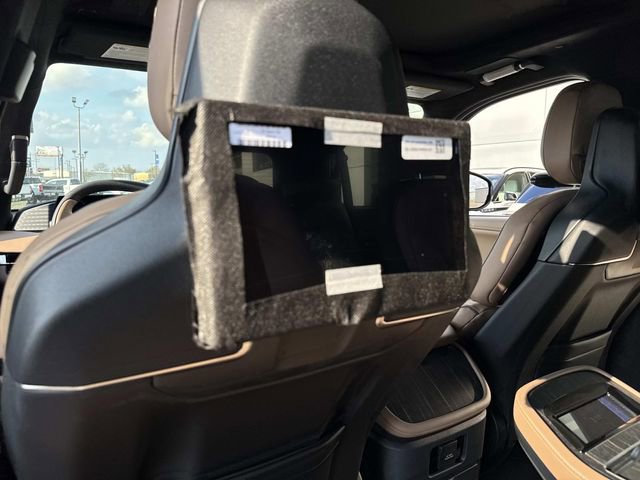 New 2026 Lincoln Navigator L Black Label image 19