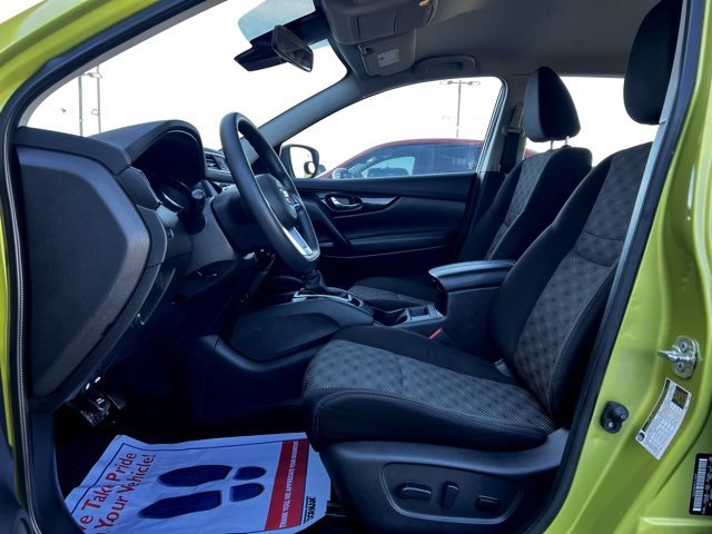 Used 2020 Nissan Rogue Sport SV image 13