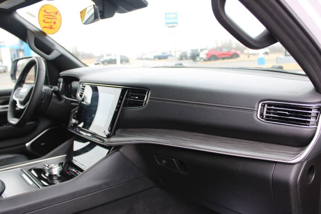 Used 2024 Jeep Wagoneer Series II image 32