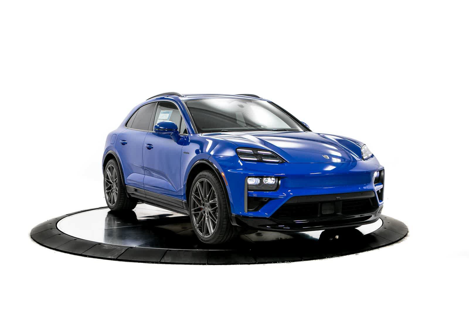 New 2026 Porsche Macan Turbo Electric AWD/4WD image 9