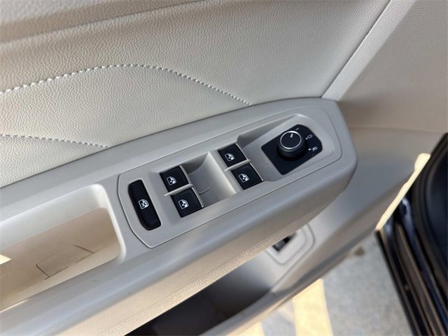 Used 2022 Volkswagen Atlas SEL image 11