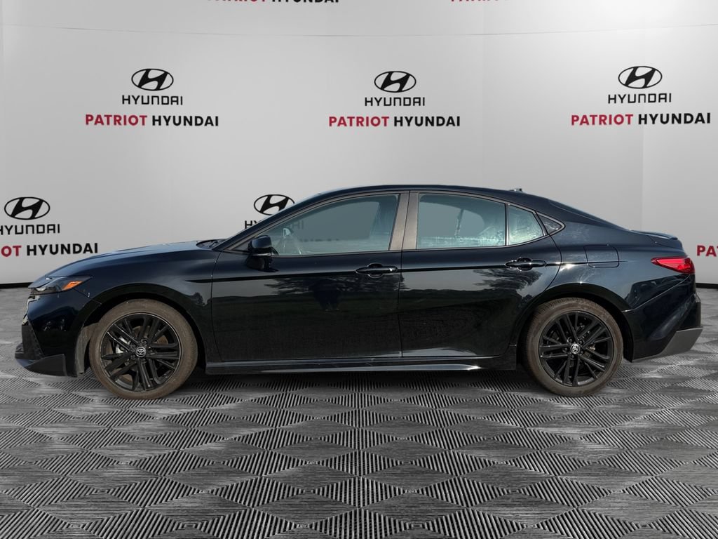 Used 2025 Toyota Camry SE FWD image 6