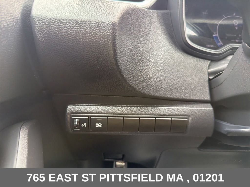 Used 2026 Toyota Corolla LE FWD image 23