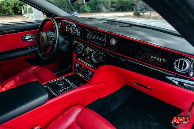 Used 2022 Rolls-Royce Ghost w/ Ghost Package image 19