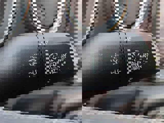 Used 2023 Jeep Wrangler Sahara w/ Cold Weather Group image 27