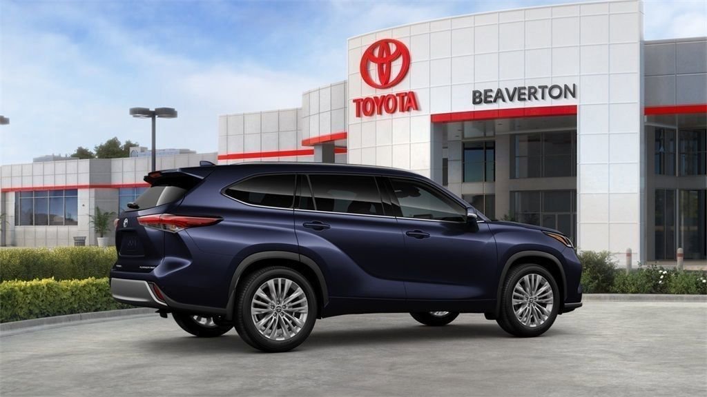 New 2025 Toyota Highlander Platinum image 11