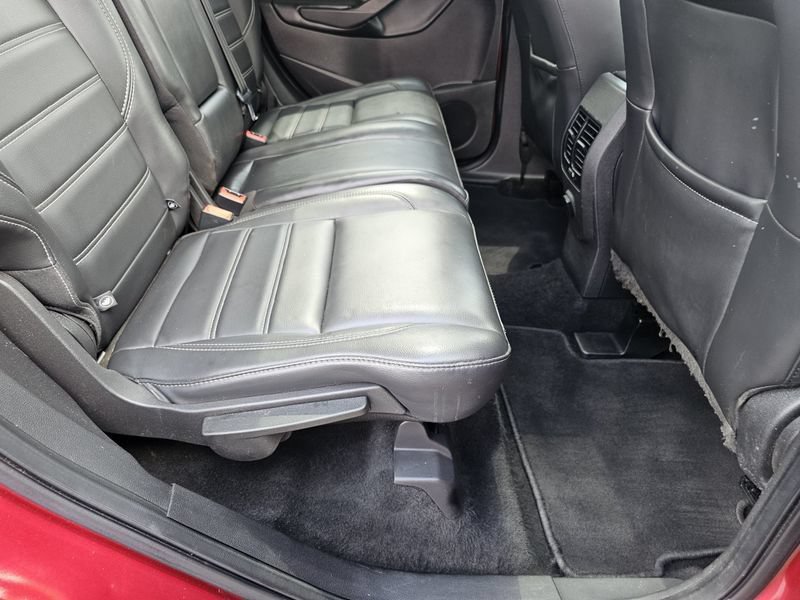 Used 2019 Ford Escape SEL AWD/4WD image 24