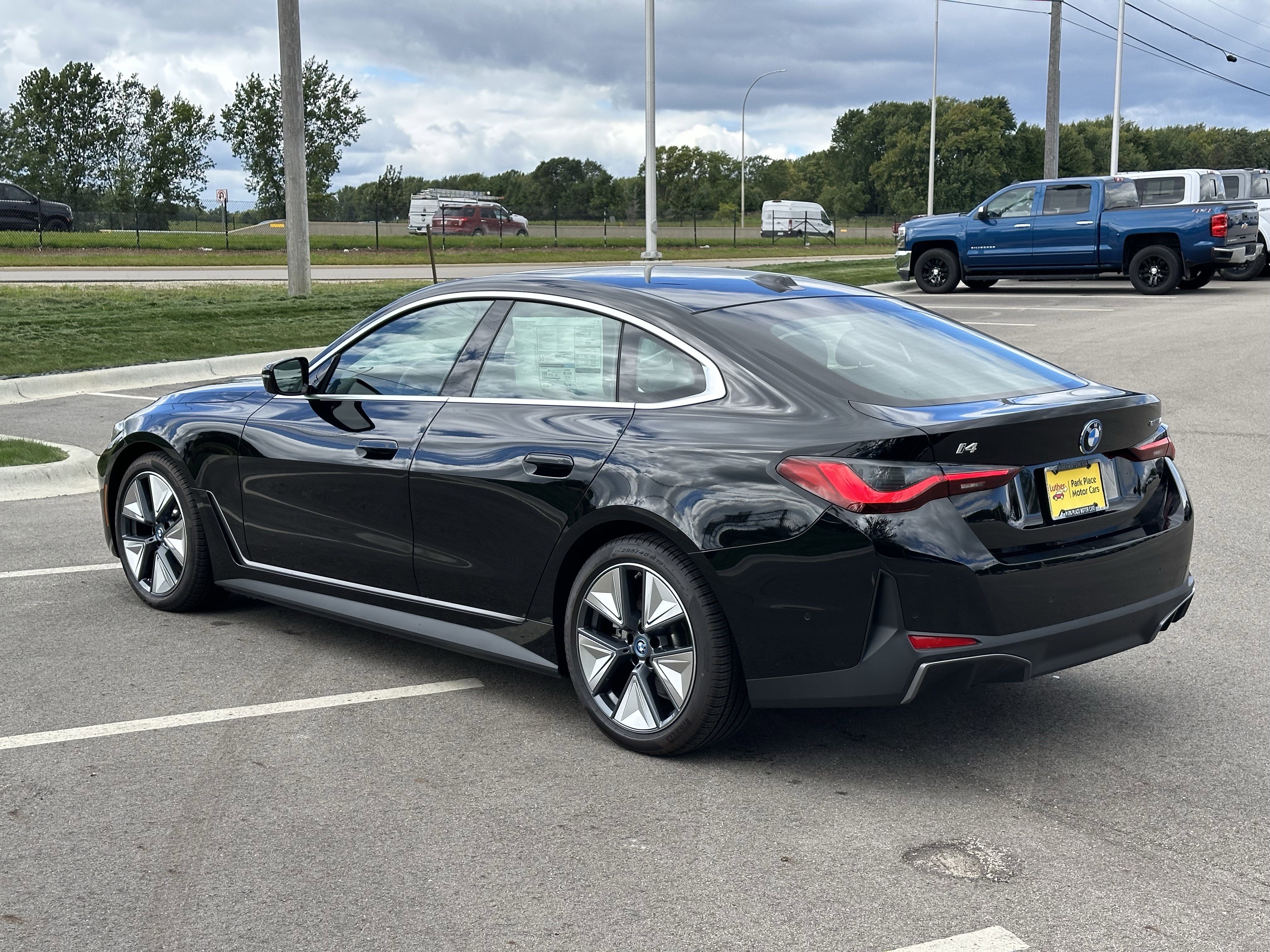 New 2024 BMW i4 eDrive40 w/ Premium Package image 5