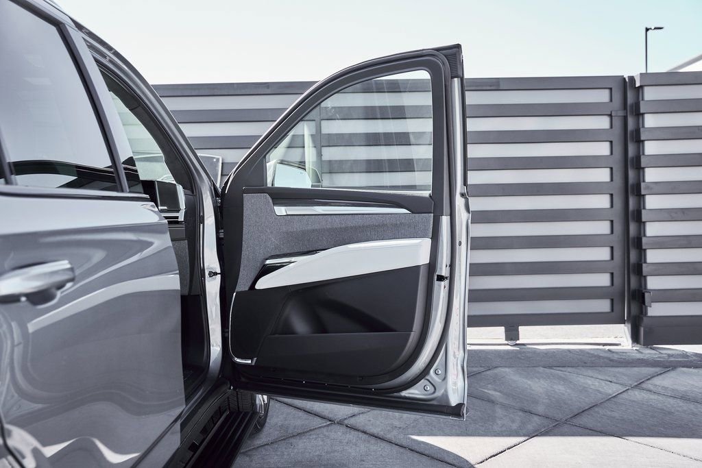 Used 2026 Cadillac Escalade V image 28