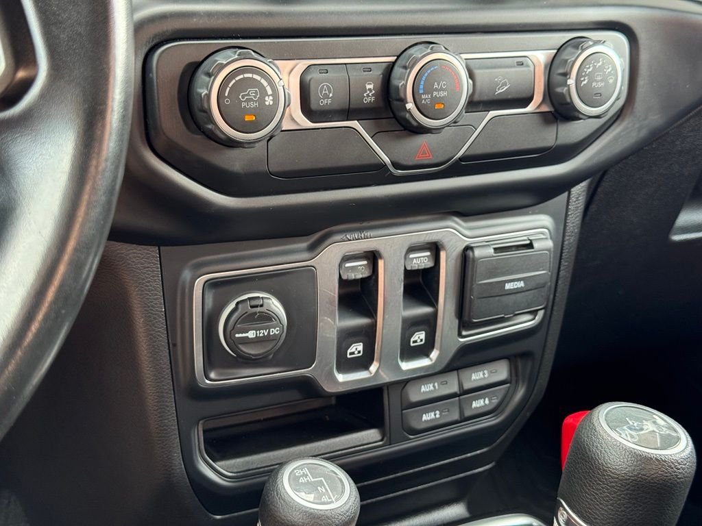 Used 2019 Jeep Wrangler Sport AWD/4WD image 33