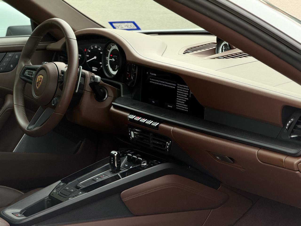 Used 2024 Porsche 911 image 15